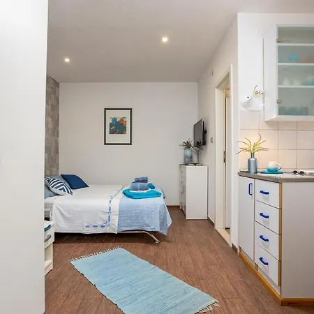Daire Aparrtment Terra- Combine Beach&old Town *