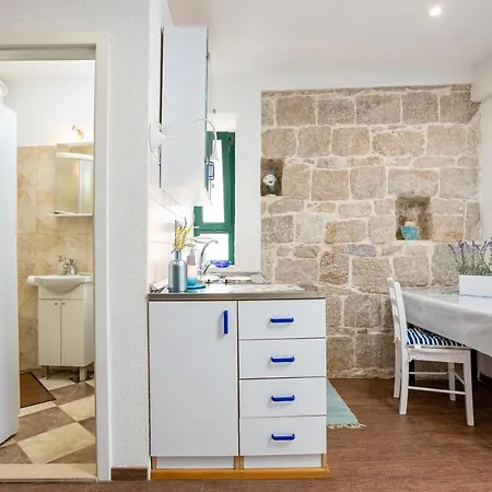 Aparrtment Terra- Combine Beach&old Town Daire Split